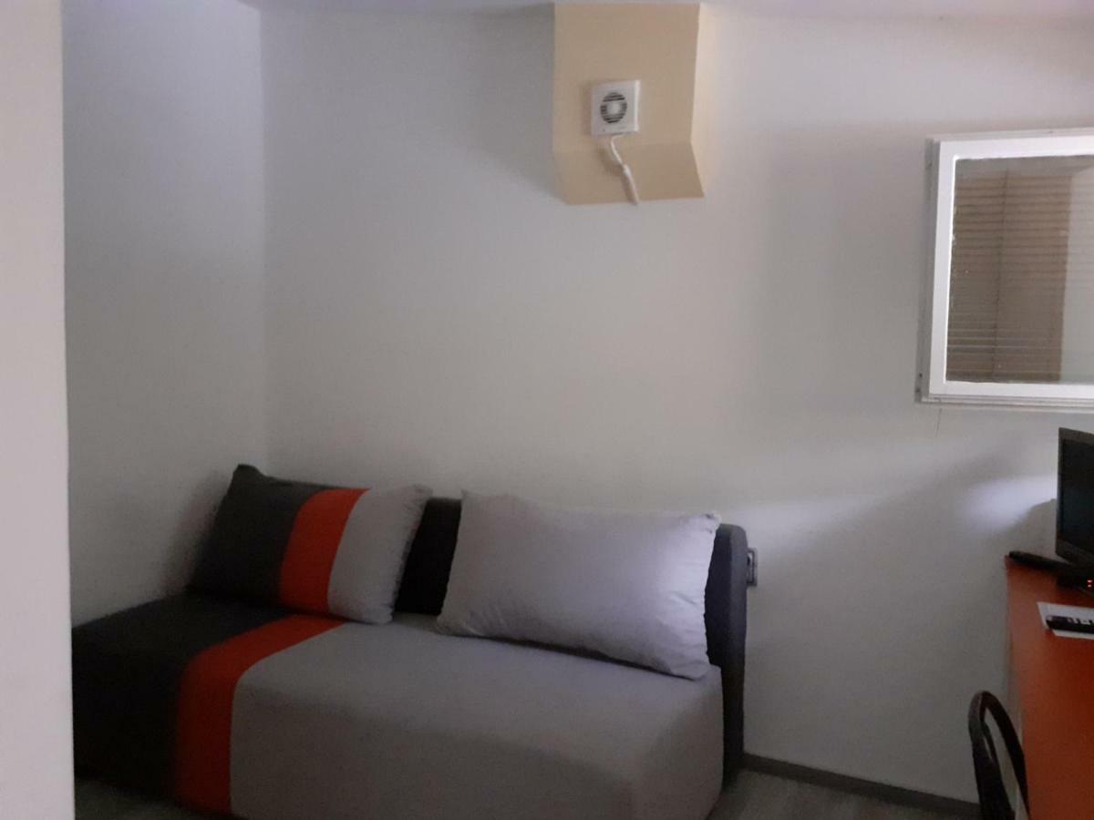 Studio Krunska 6 Belgrado Exterior foto
